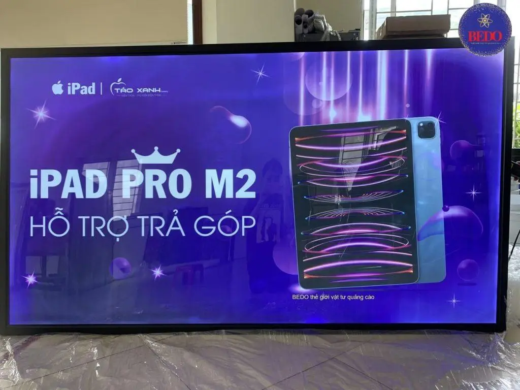 Khung tranh điện LED nắp bật gia công thực tế