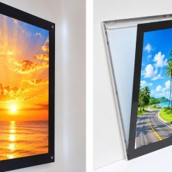 Mặt trước tranh điện nắp hít được nhấc khỏi khung để thay hình