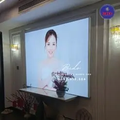 Hộp đèn không viền lắp đặt trong không gian thực tế