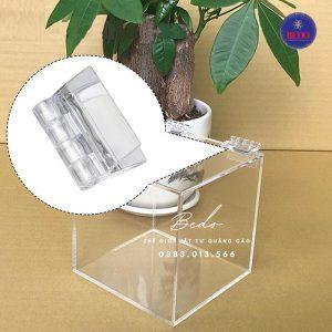 Bản lề mica