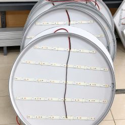 Bố trí LED bên trong hộp đèn mặt nguyệt