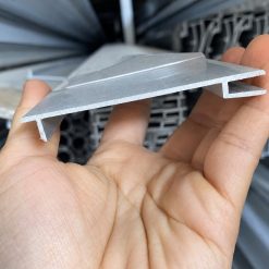 Mặt cắt thực tế nhôm nhét cạnh mặt nguyệt