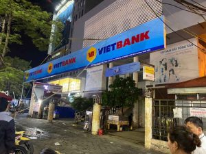 Khung Nhôm Nắp Bật – Mở Và Đóng Để Thay Nội Dung Nhanh