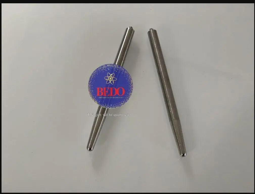 Hai chân đỡ inox cho khung tranh điện menu LED nhìn trực diện